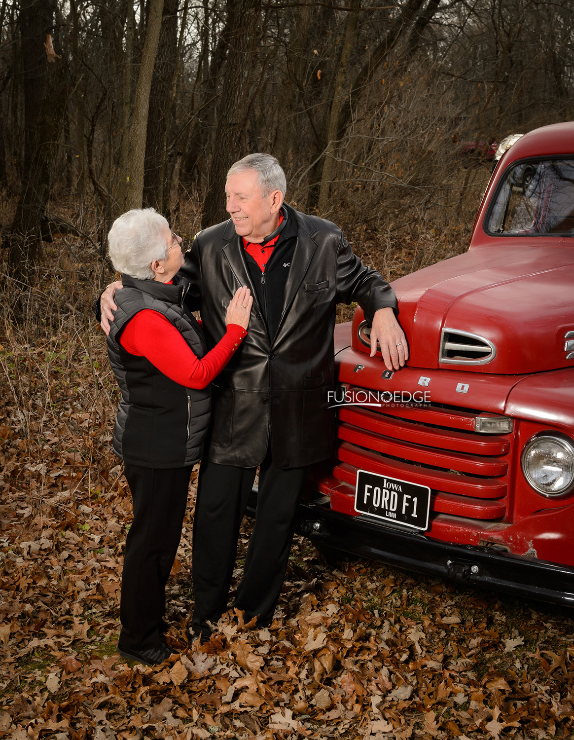 Vintage Red Truck Holiday Session  | Schrage_033.jpg