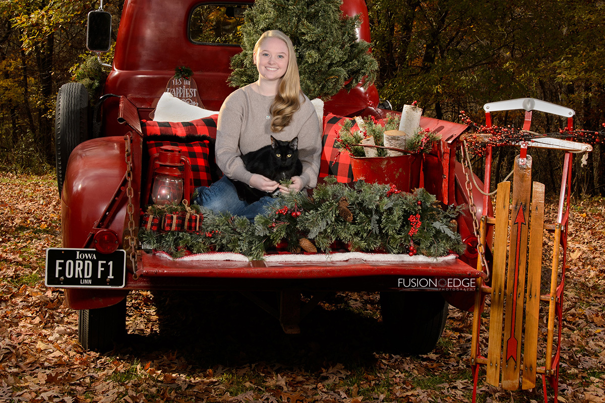 Vintage Red Truck Holiday Session  | Amber_5931*.jpg